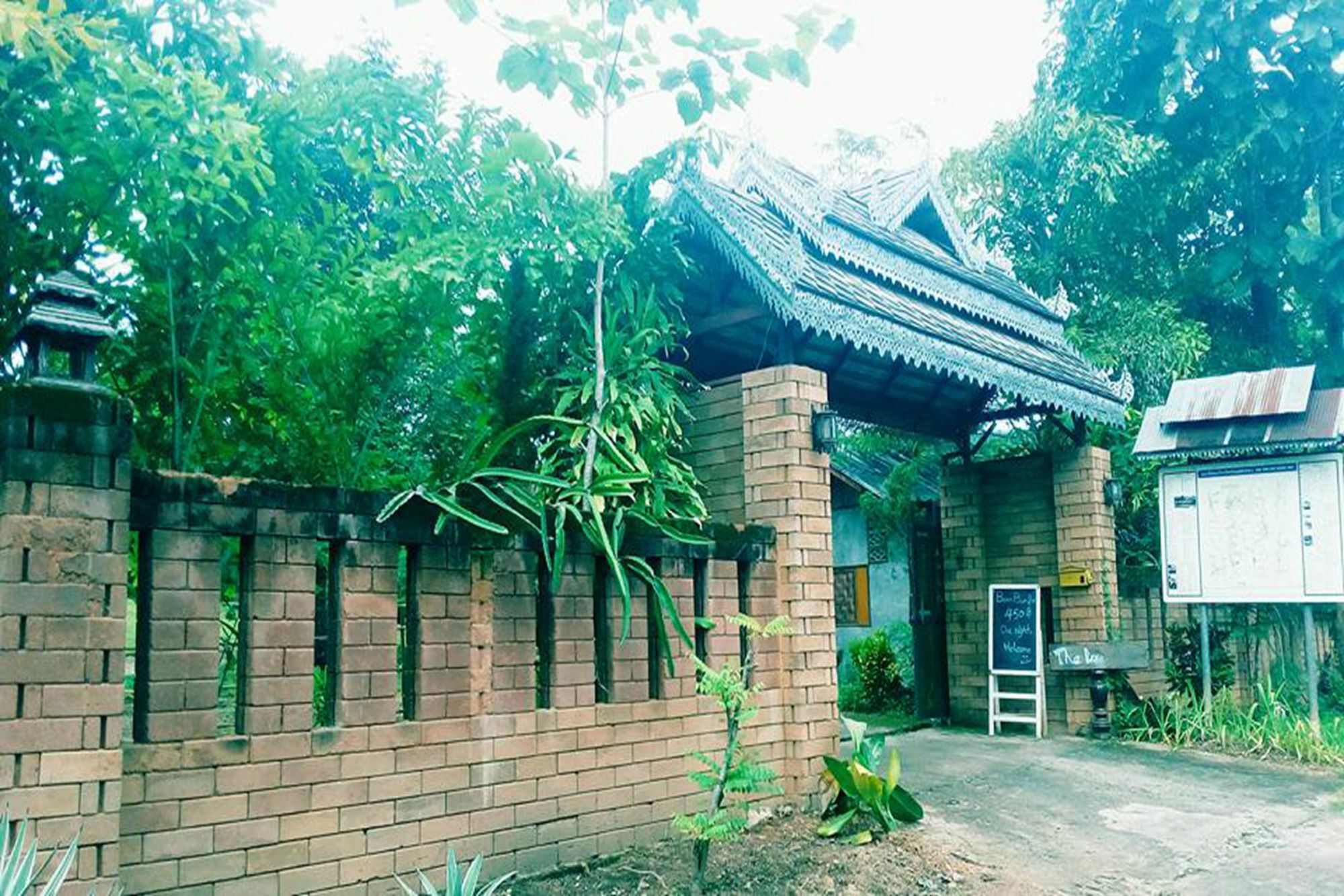 The Local Story Resort Ban Mon Talaeng ภายนอก รูปภาพ