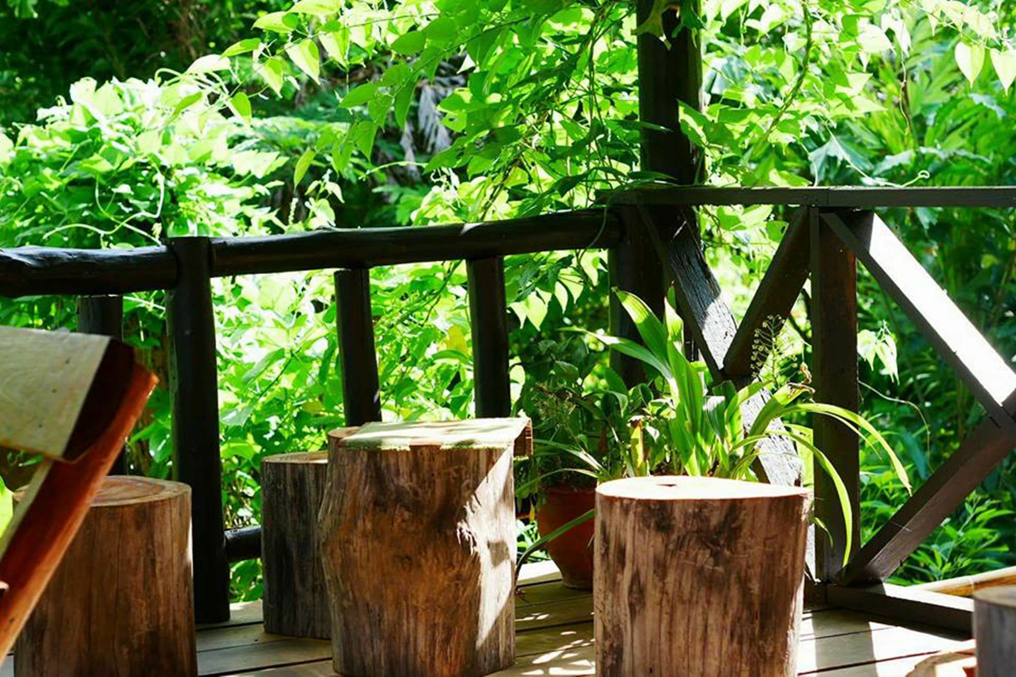 The Local Story Resort Ban Mon Talaeng ภายนอก รูปภาพ